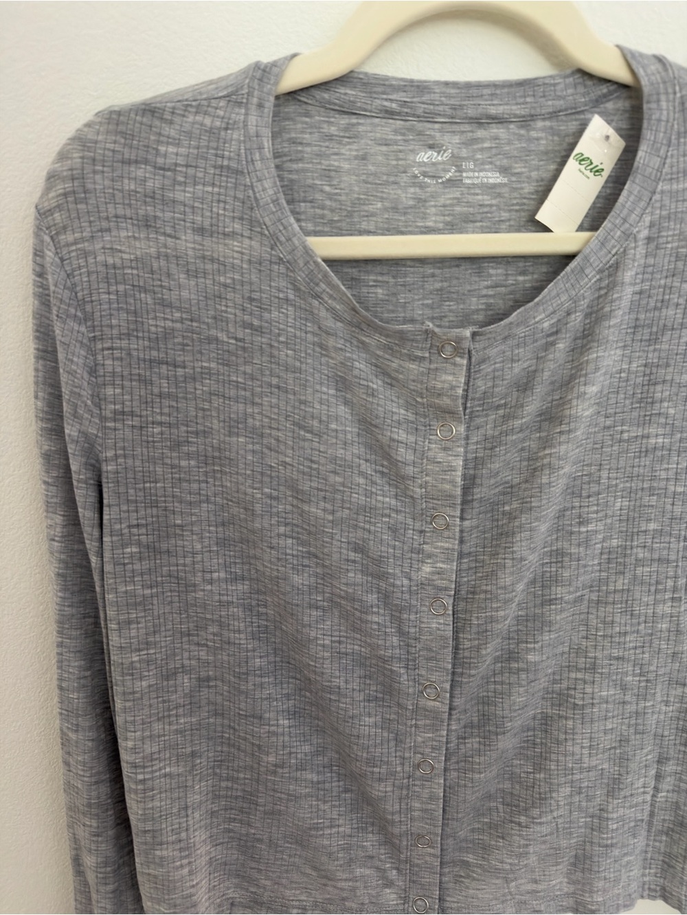 Aerie Lightweight Grey Button-Front Women's Top Gray NWT - Picture 3 of 6